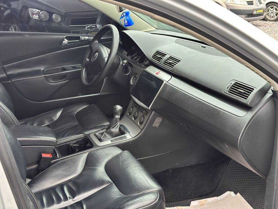 Volksvagen Passat B6 2006 рік 2.0 TDI