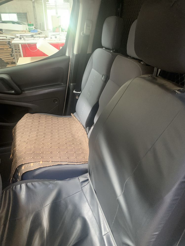 Berlingo comprida com todos os extras impecavel