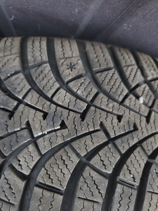 Зимова гума Goodyear Ultragrip 91Т 195/65 r15