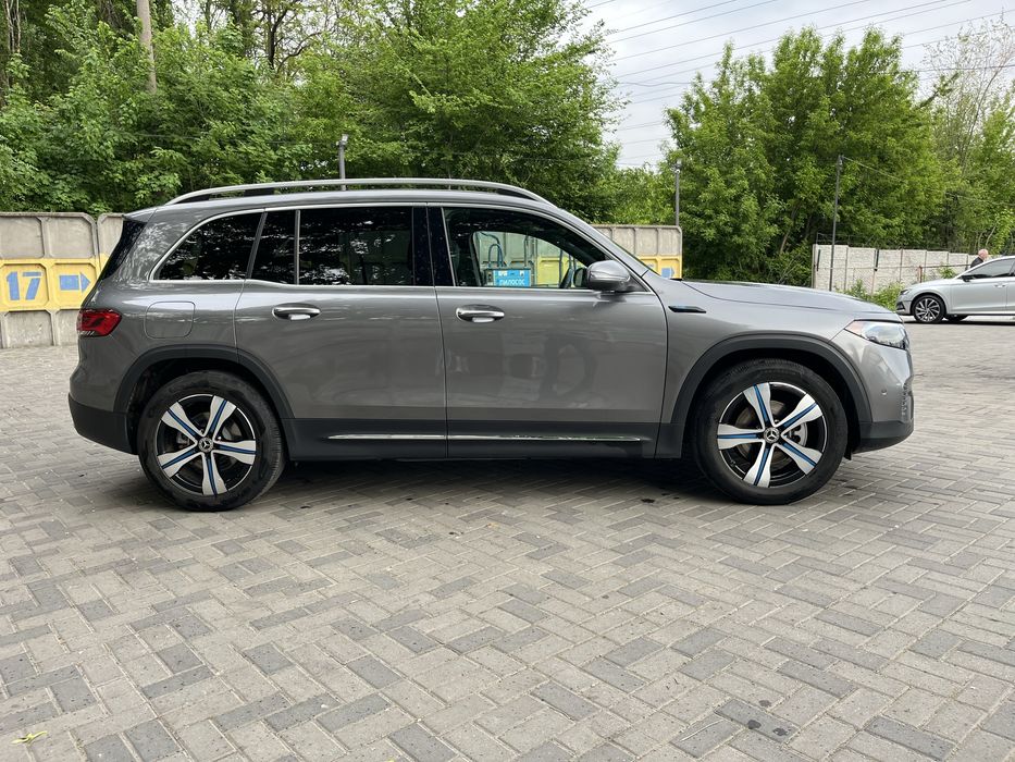 2022 Mercedes-benz eqb 350 4-matic 40000км
