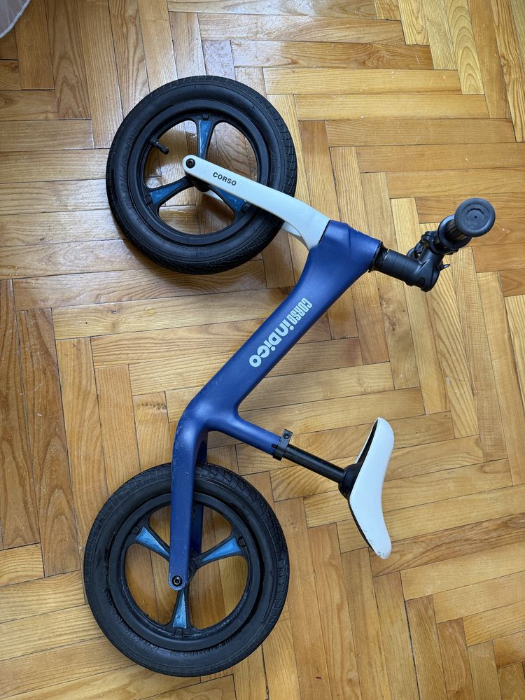 Біговел corso синій з білим