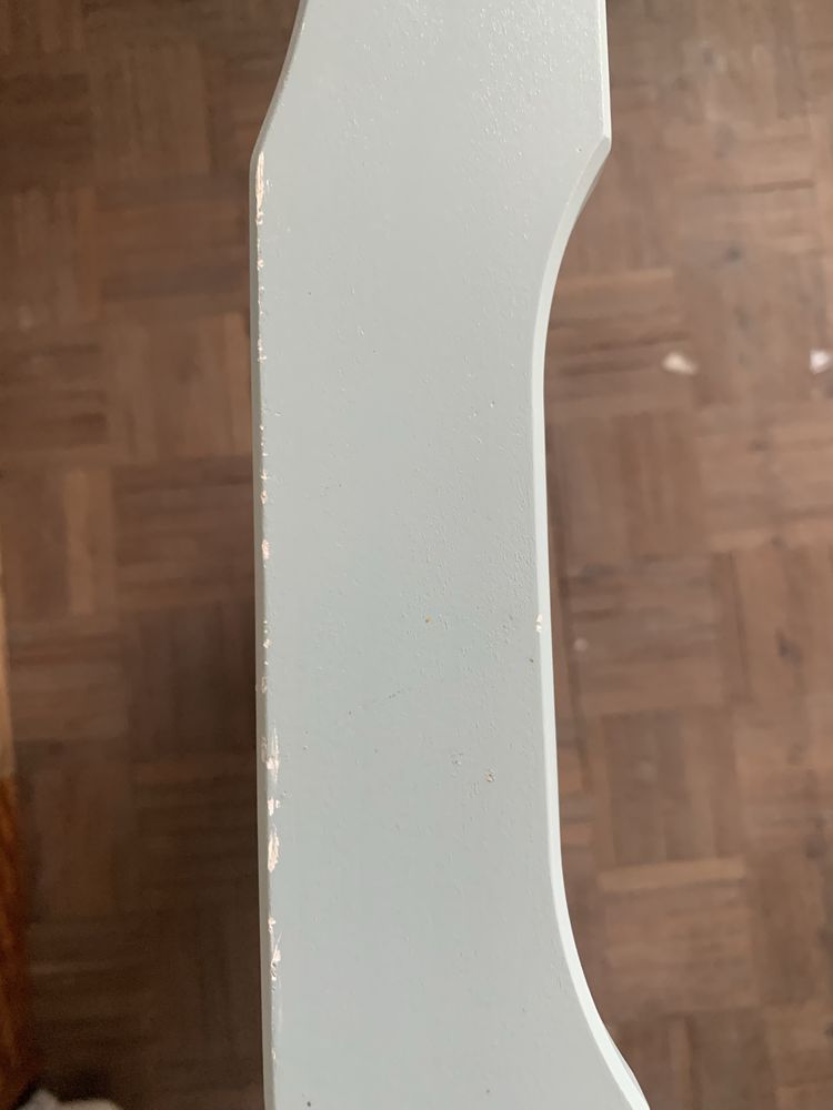 Mesa de apoio com tampo tabuleiro ikea