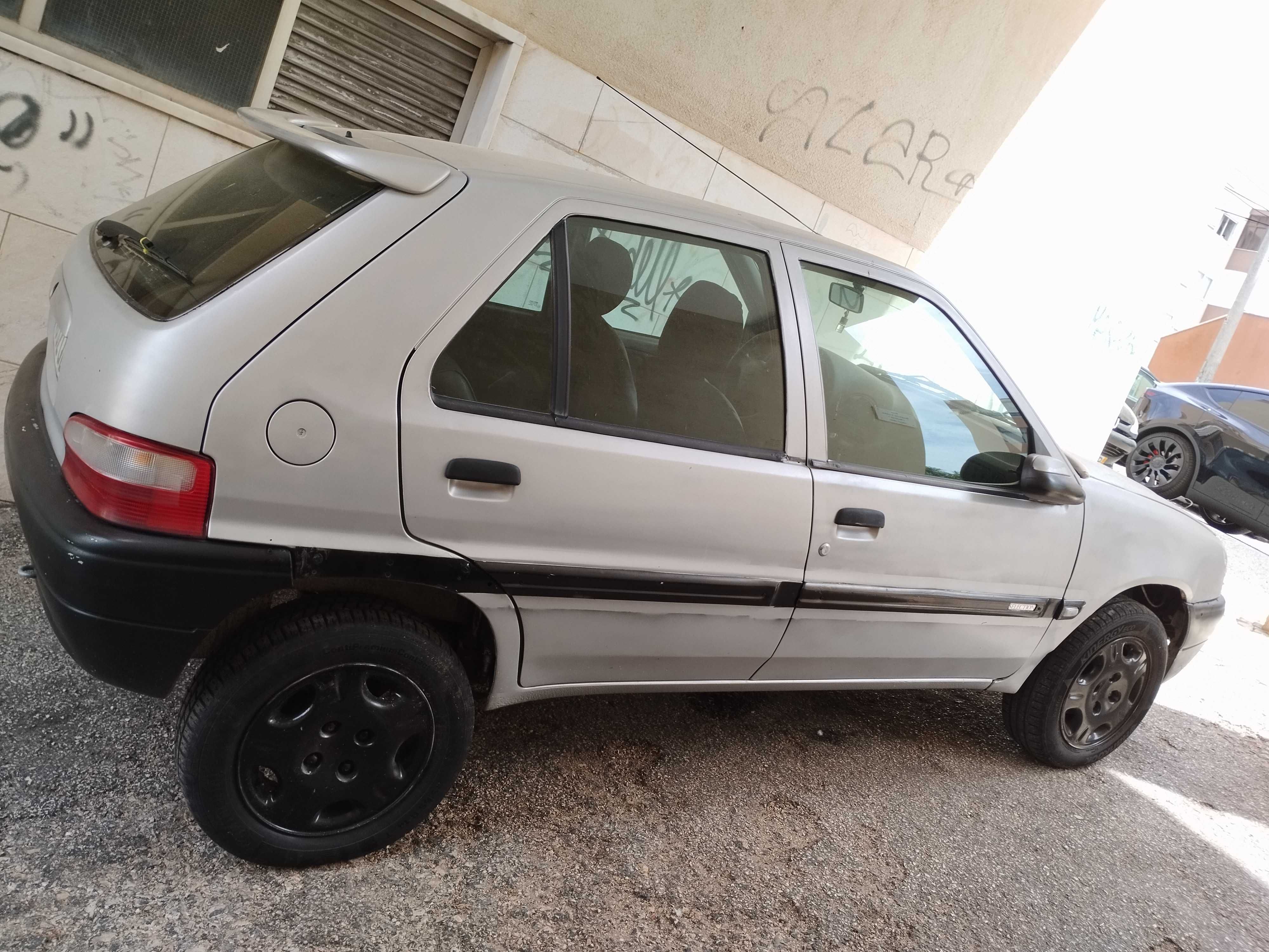 Citroen Saxo ano 2000