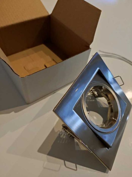 Oprawki  halogenowe satyna szczotkowana - okazja -7 sztuk - mega tanio