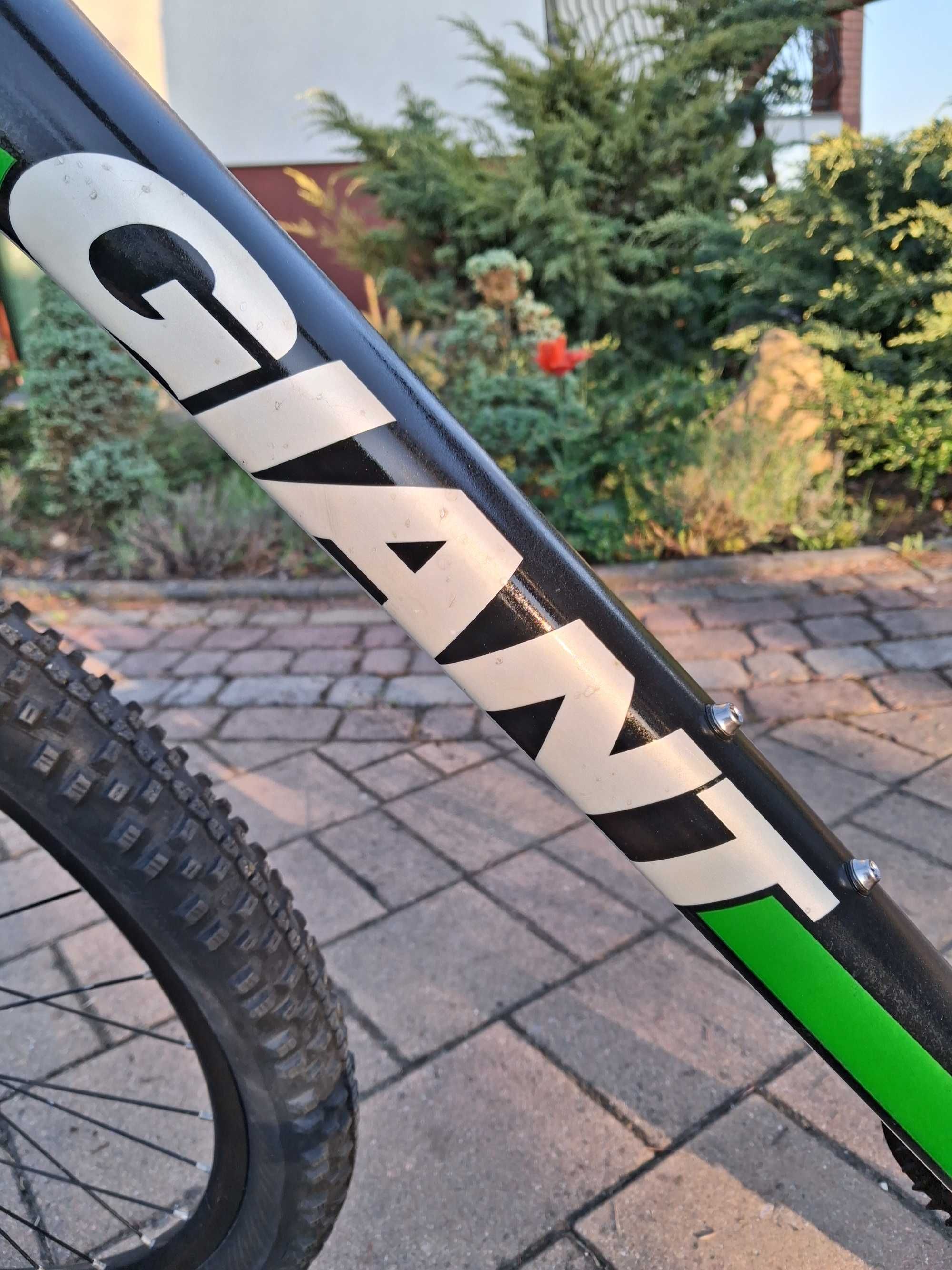 ROWER górski GIANT REVEL koła 26 rozmiar M super stan