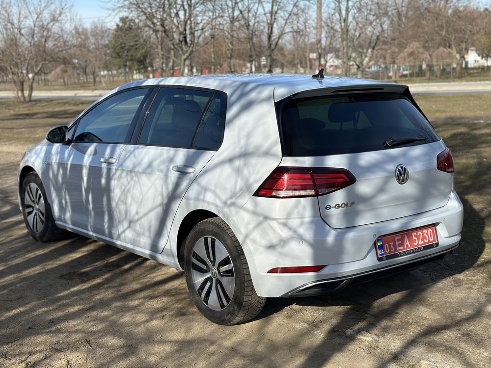 Volkswagen E-Golf 2018 електро