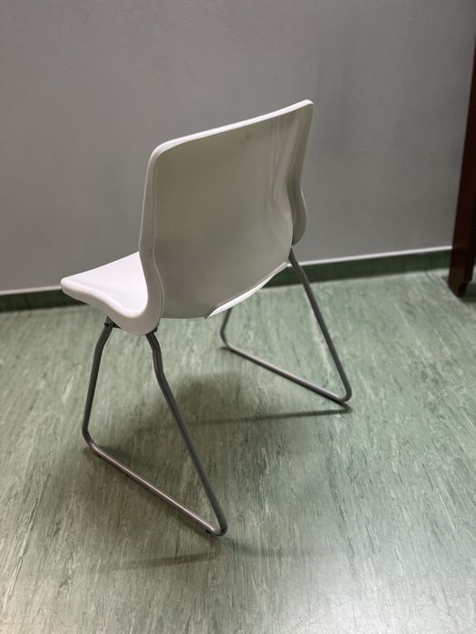 Cadeira escritorio  / clinica/ sala de espera/ quarto