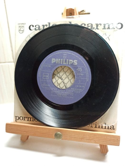 6 Discos de vinil 45 RPM Carlos do Carmo década de 1970