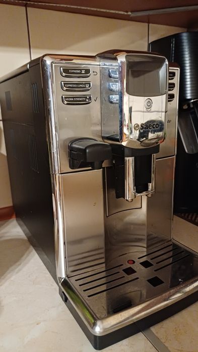 Ekspres ciśnieniowy do kawy Saeco