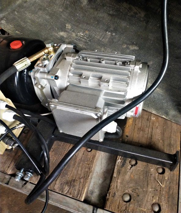 Zasilacz hydrauliczny 380V, 1,1 kW.