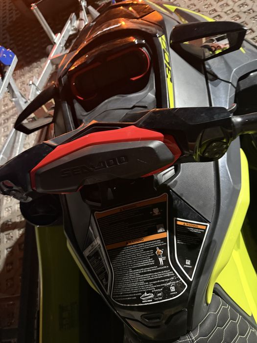 Skuter wodny SeaDoo RXT X RS 300