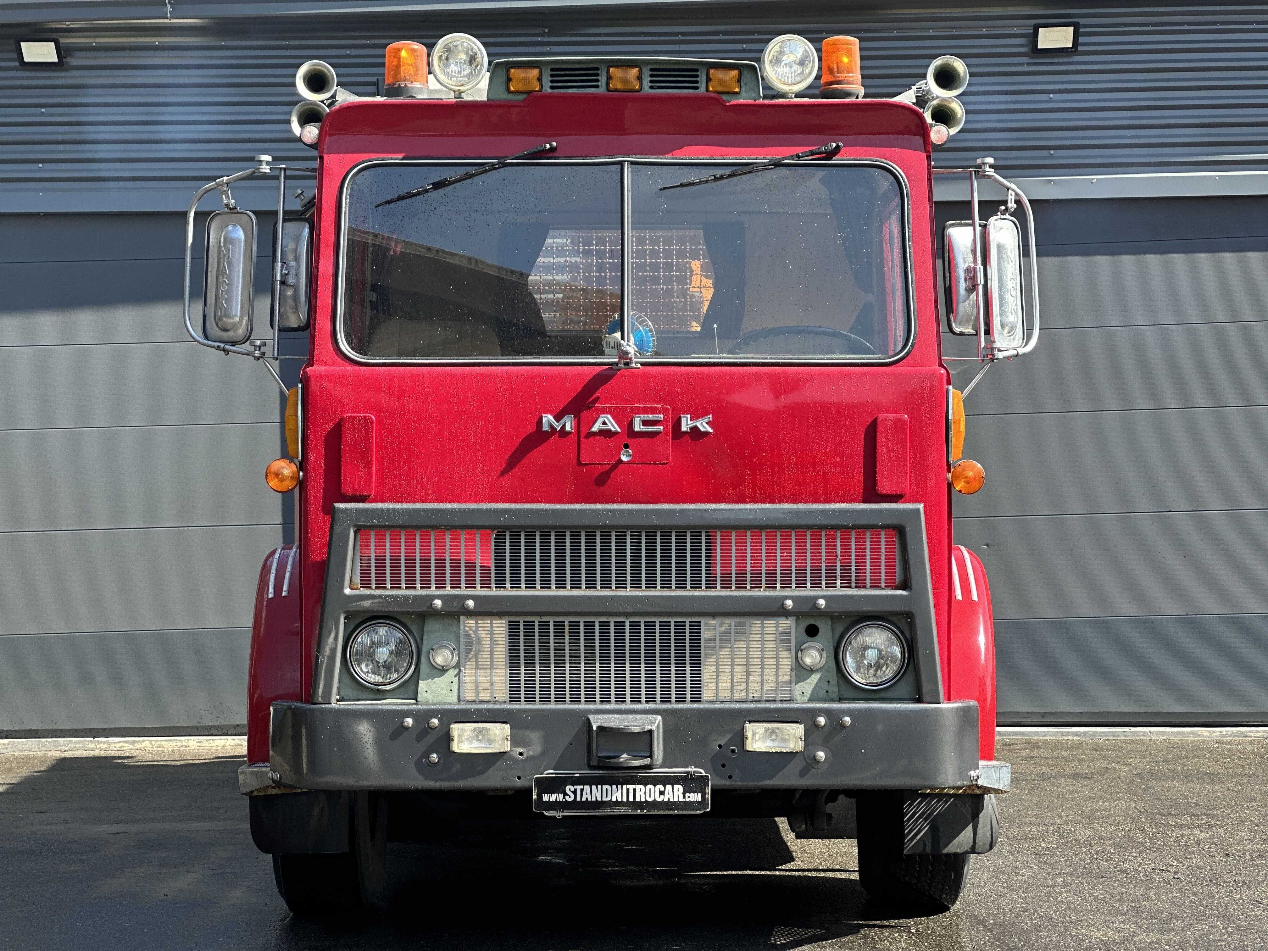 MACK MB400 PRONTO SOCORRO REBOQUE