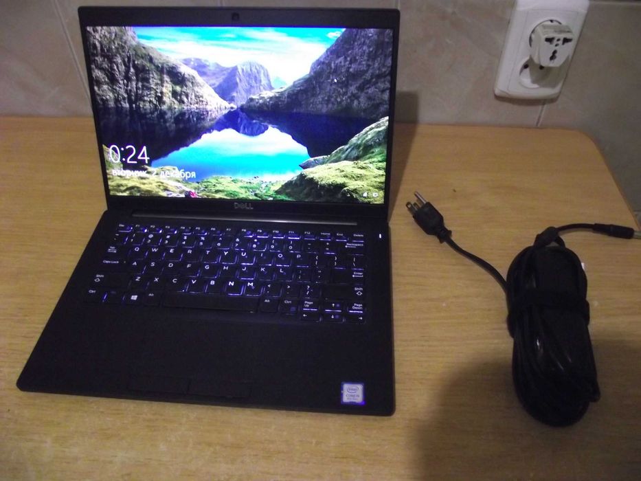 Dell Latitude E7390 i5-8350U, 16Gb 256Gb NVME 13.3 FHD IPS Touch LTE