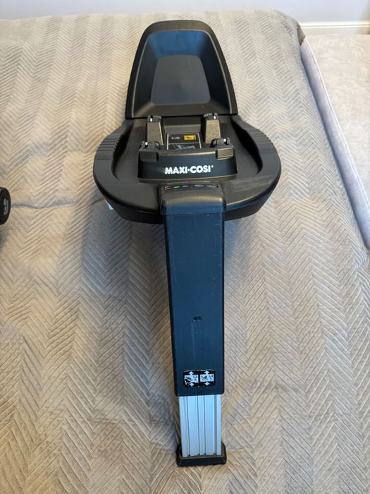 Fotelik samochodowy Maxi Cosi Pebble plus + baza