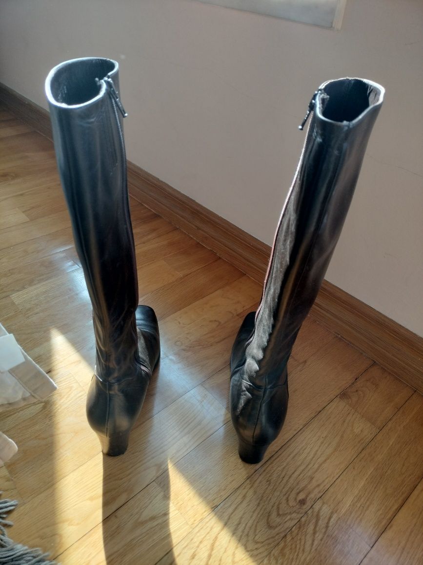 Botas pretas altas