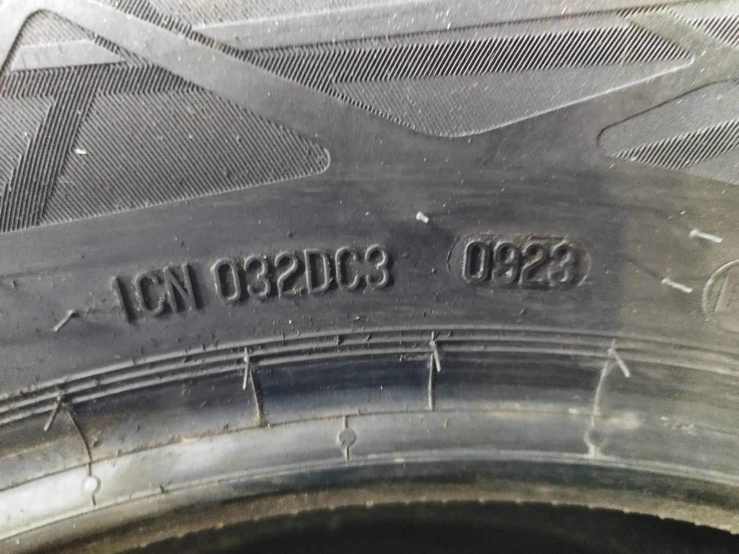 Kpl opon letnich Continental Ecocontact 6Q 215/60/R17,DOT23,7mm OKAZJA