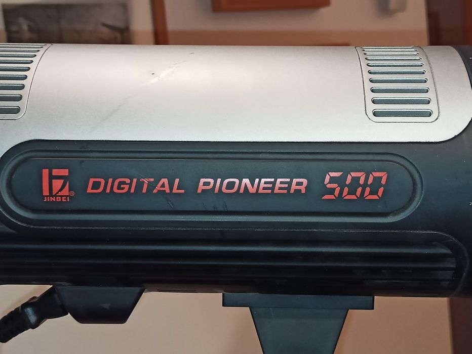 Lampa błyskowa studyjna JINBEI Digital Pioneer DP 500 + soft box