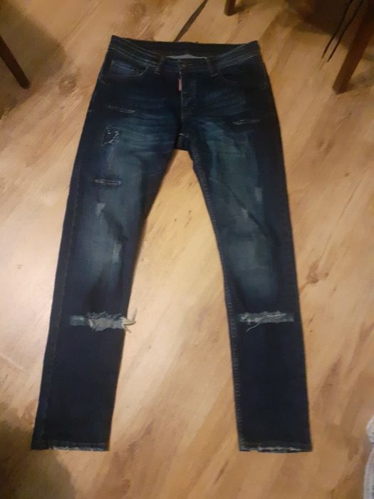 Dżinsy dsquared2 przetarcia hit