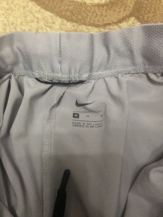 Шорты NIKE размер M