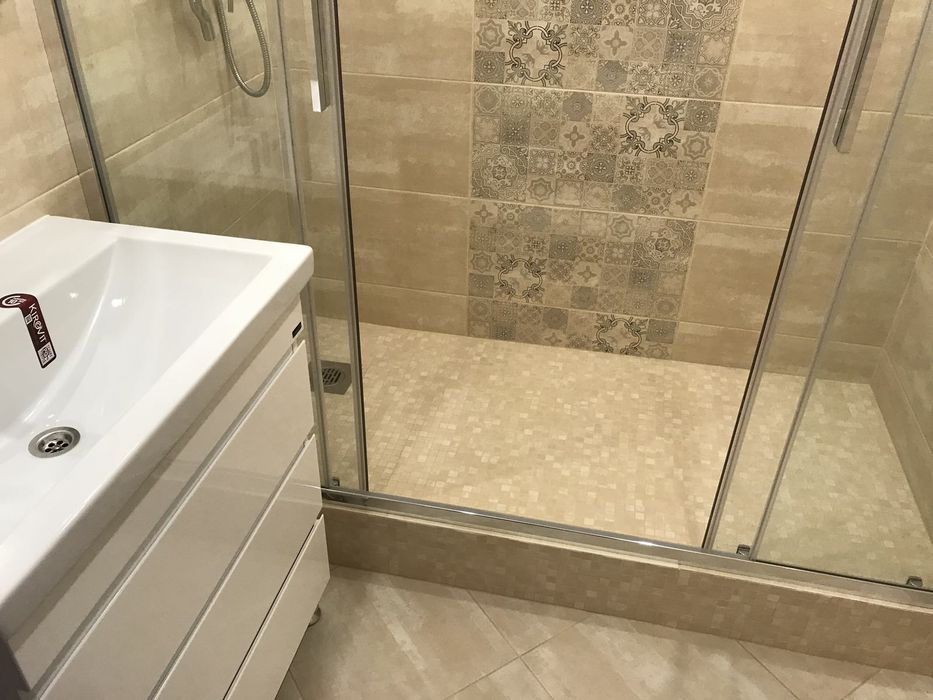 Услуги сантехника.Монтаж смесителя ,унитаза, бойлеров,душ кабин.