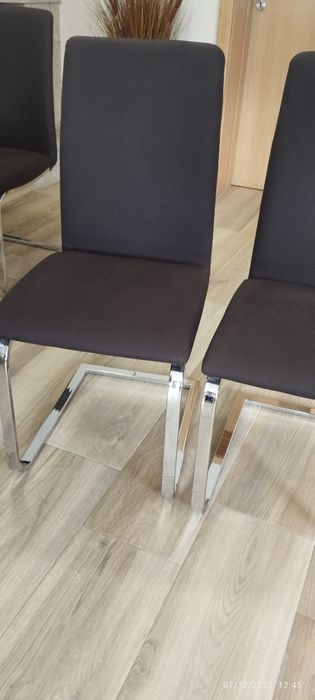 Mesa grande de vidro mais cadeiras