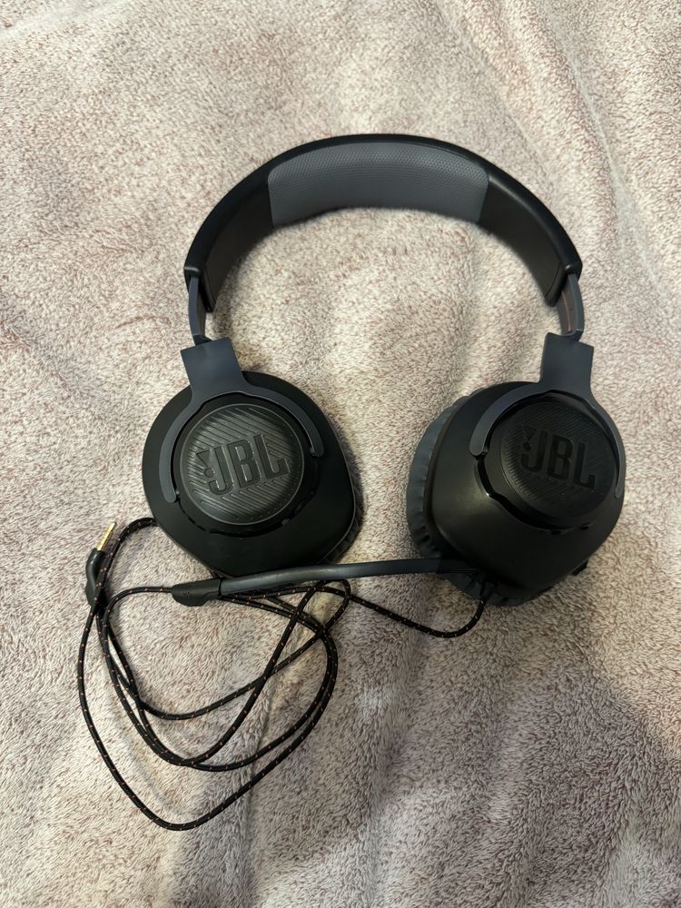 Навушники JBL Quantum 100