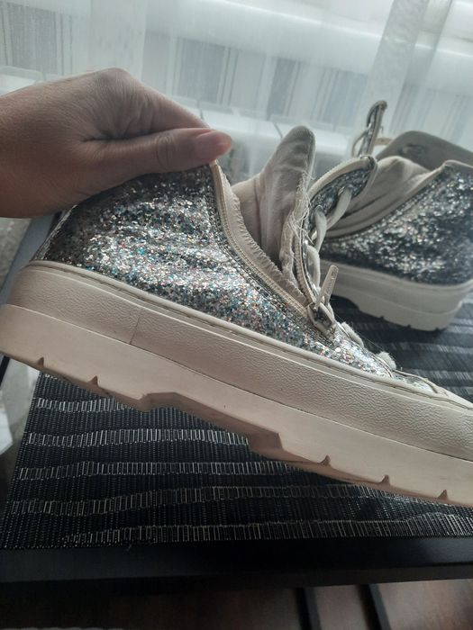 Кеди 36р від zara