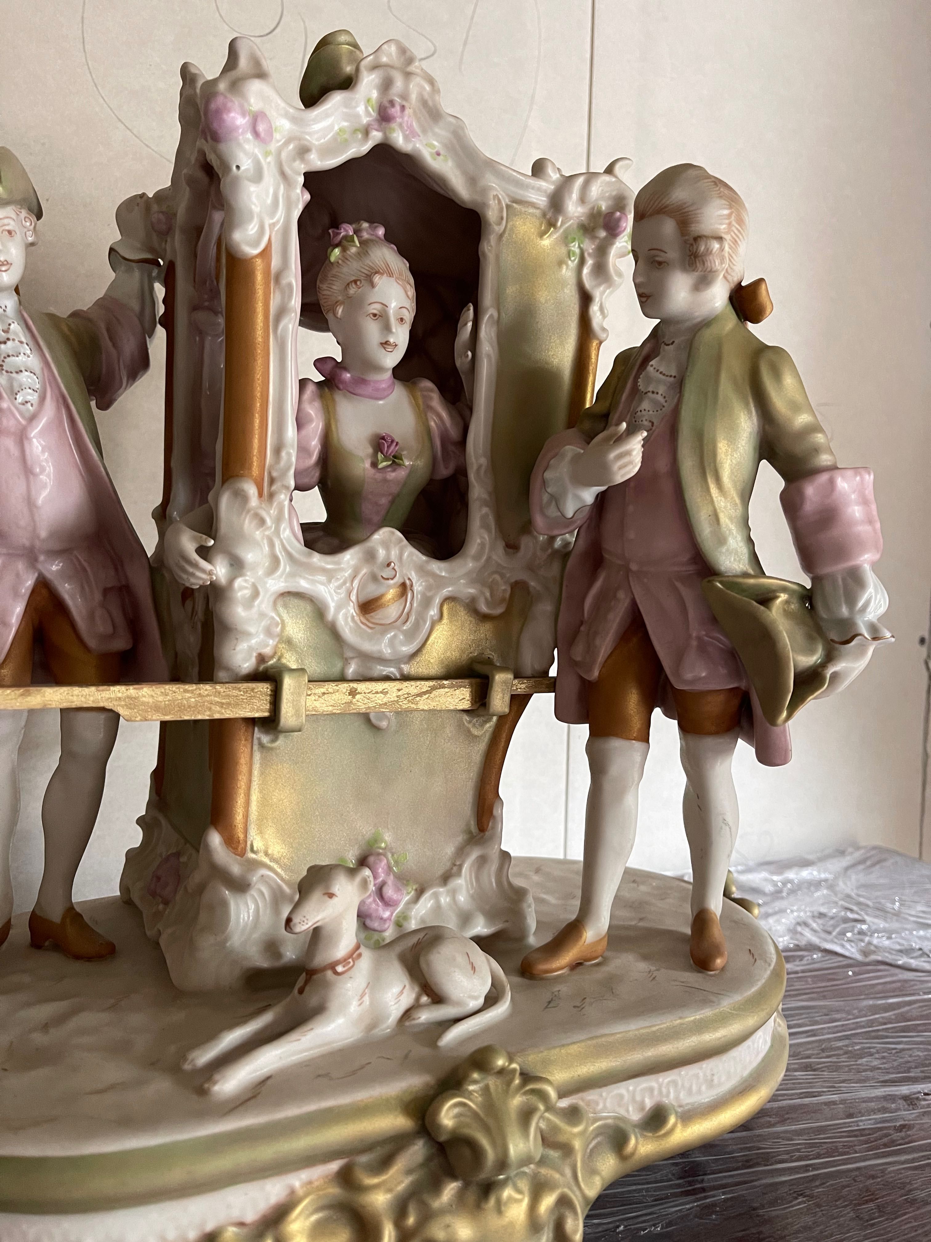 Дама с лакеями. Royal Dux Bohemia.
