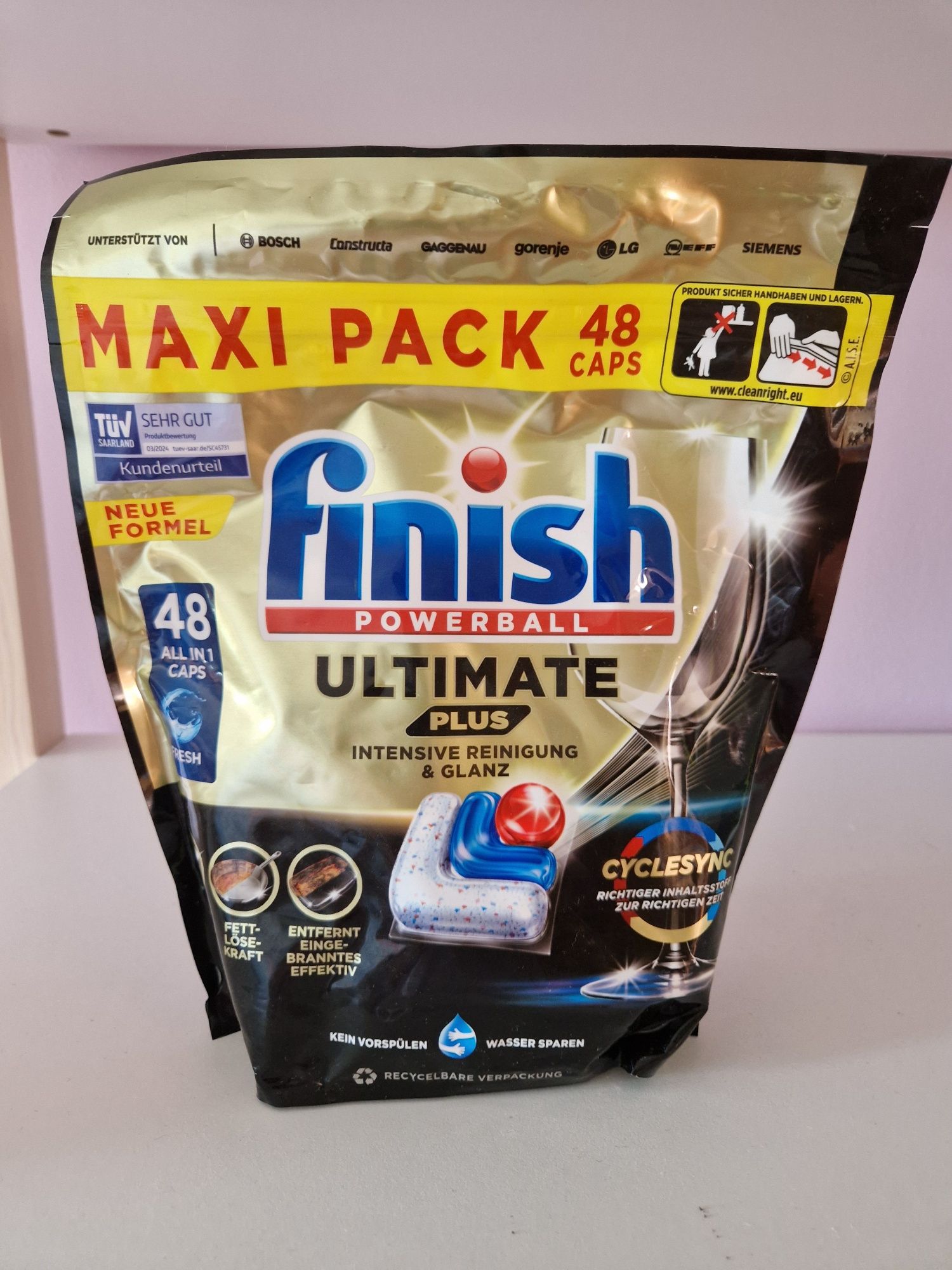 Finish kapsutki do zmywarki 48 SZt lemon Ultimate s Plus Powerball
