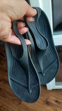 Sandały/buty do wody Crocs Serens Flip W7