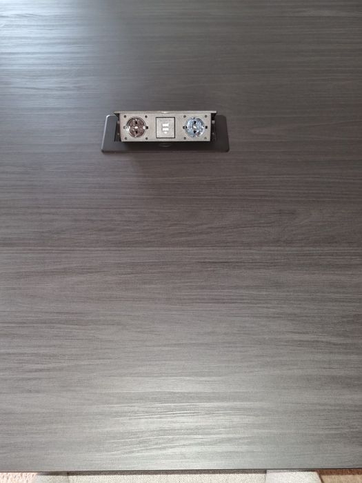 Mesa em madeira elegante