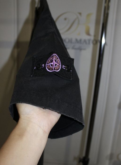 Продам мужскую футболку Island Stone