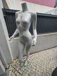 Vendo manequim de loja