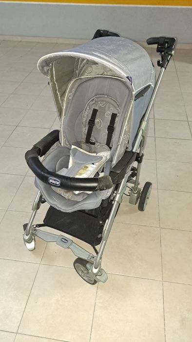 Chicco Trio Living (carro, ovo, base para o ovo, alcofa)