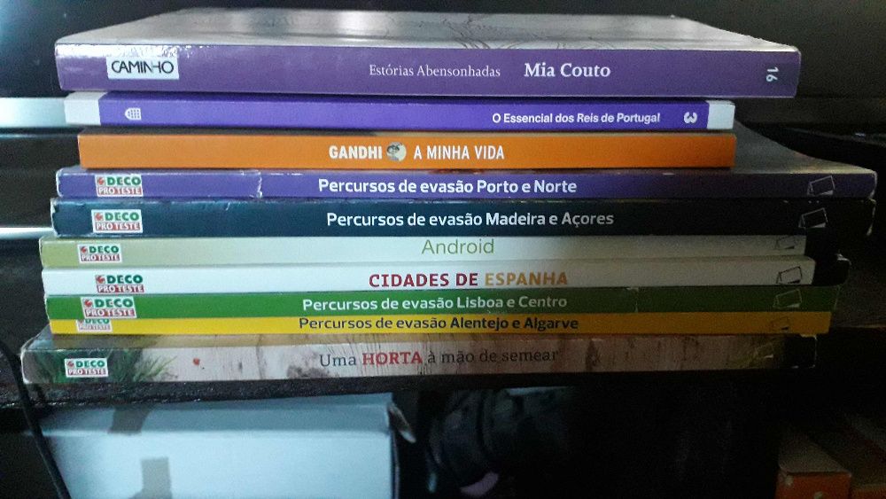 Lote de 35 livros: coleções, romance, tecnicos, novos e como novos.