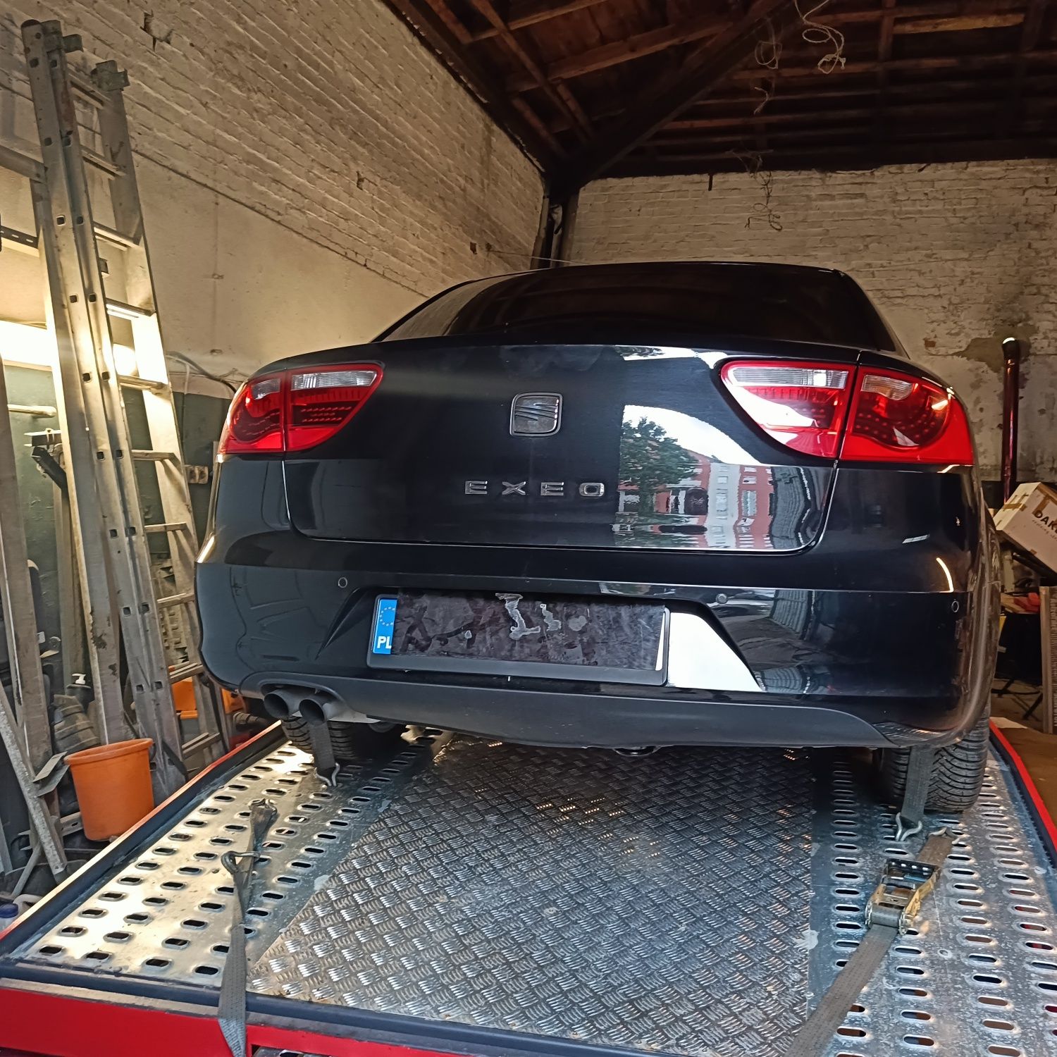 Seat exeo 1.8 uszkodzony przód auta