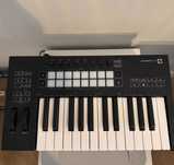 Novation Launchkey Mini 25 MK4 - as good as new