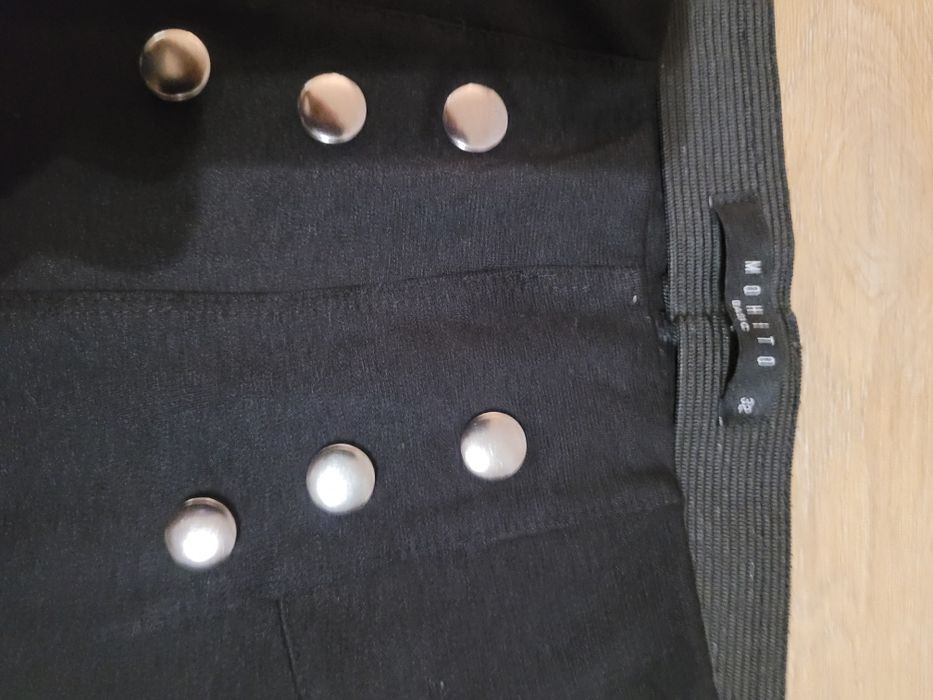 Legginsy Mohito czarne 32