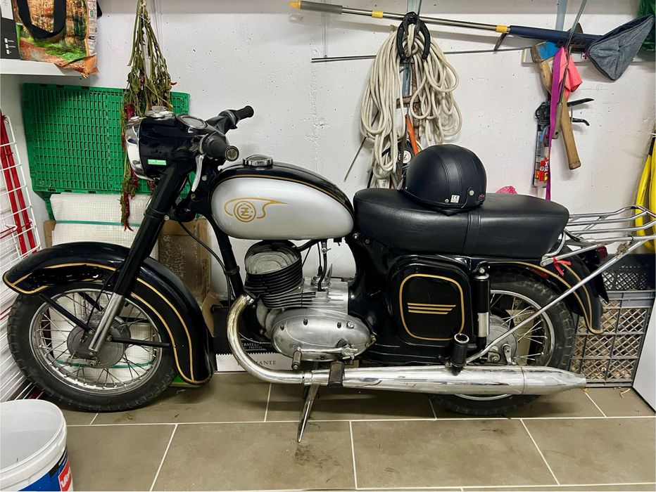 Jawa CZ 175 impecavel/ toda restaurada ao detalhe
