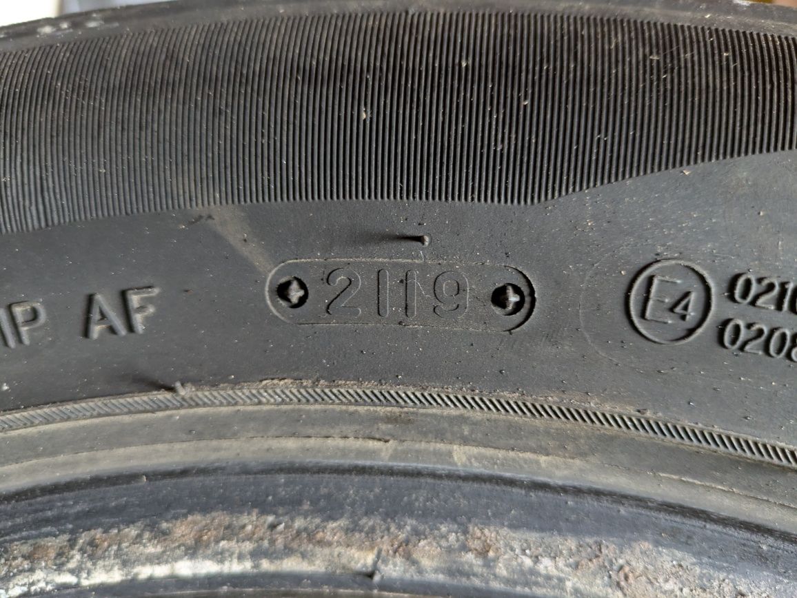 Sprzedam opony 235/55/r17 nowe!! 7,6mm