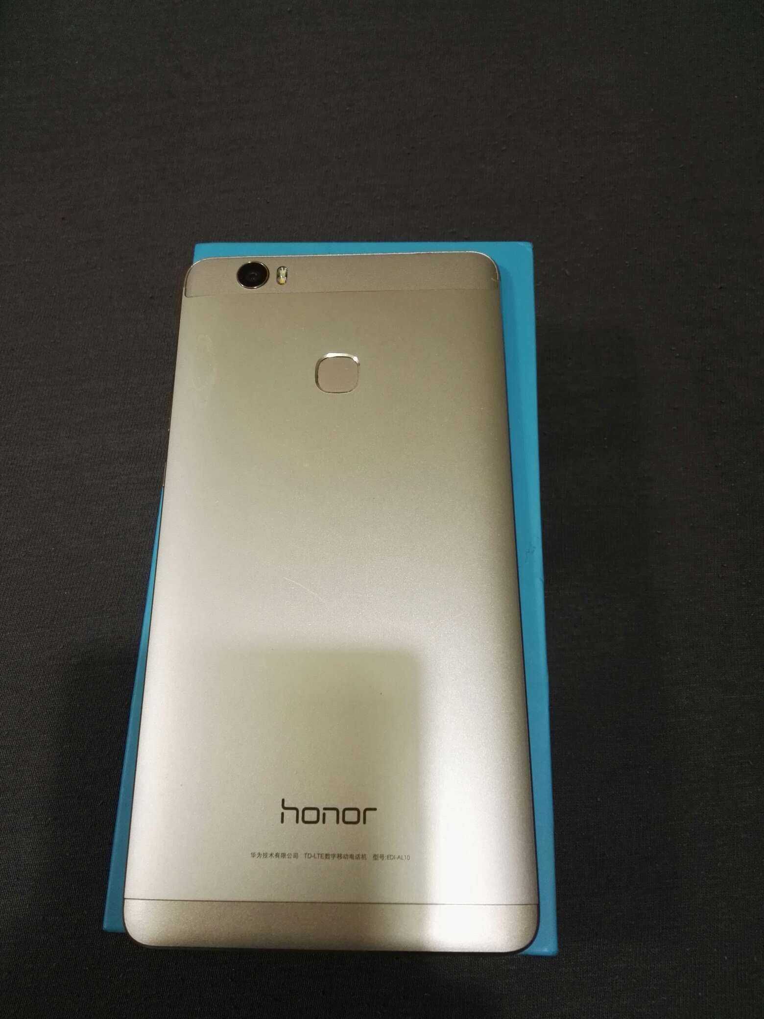 Huawei honor note 8 - 6,6 Cala 4/64 = OLED 2k , 16:9 klasa PREMIUM