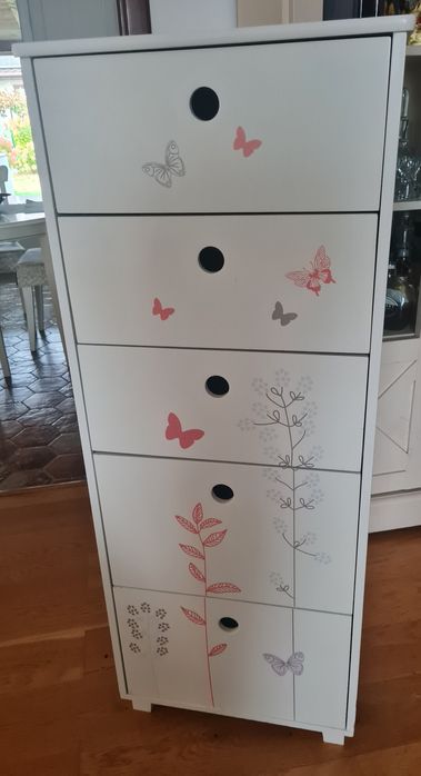 Komoda dla dziewczynki