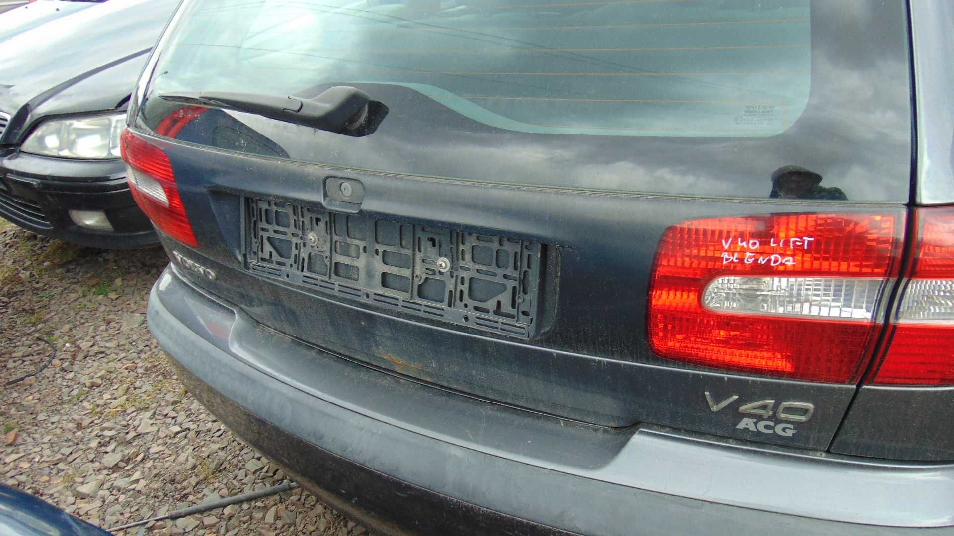 Mar4 Blenda lampy klapy bagażnika tył volvo v40 lift kombi wysyłka