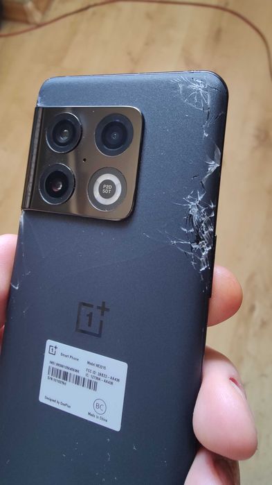 Продаётся телефон : OnePlus 10 pro / 12 -256Gb ( NE 2215)