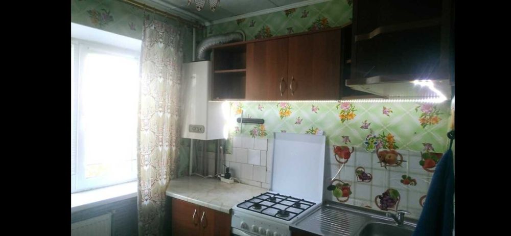 Оренда місця в кімнаті для студентки на Карпенка(Дружба)без господарів