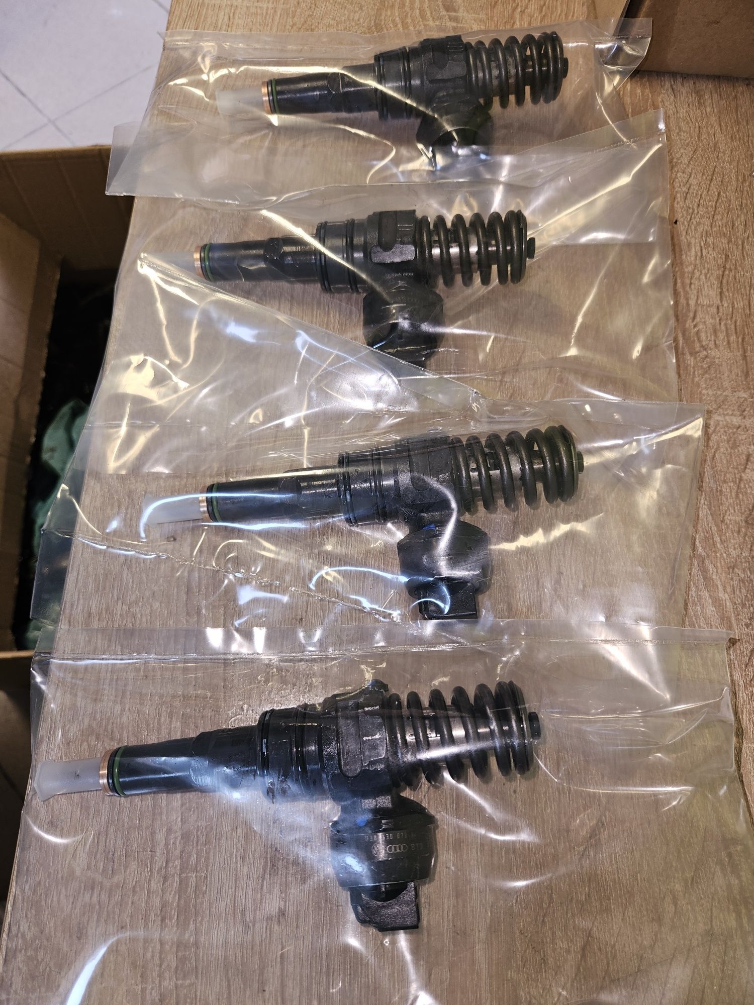 Pompowtryskiwacze 1.9tdi (AWX,AVB,AVF)