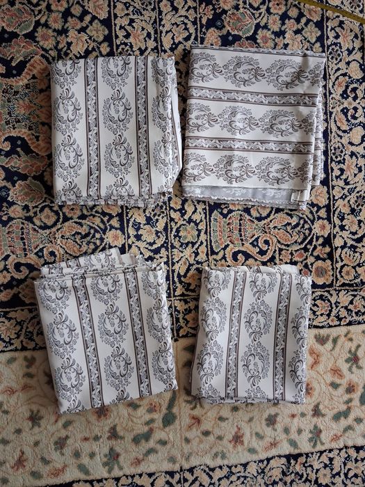 4 sztuki długich zasłon