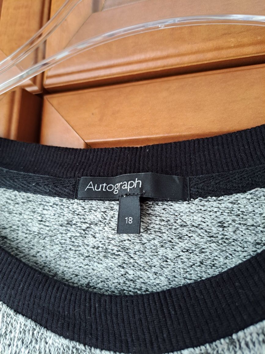 Sweter z rękawami z tiulu