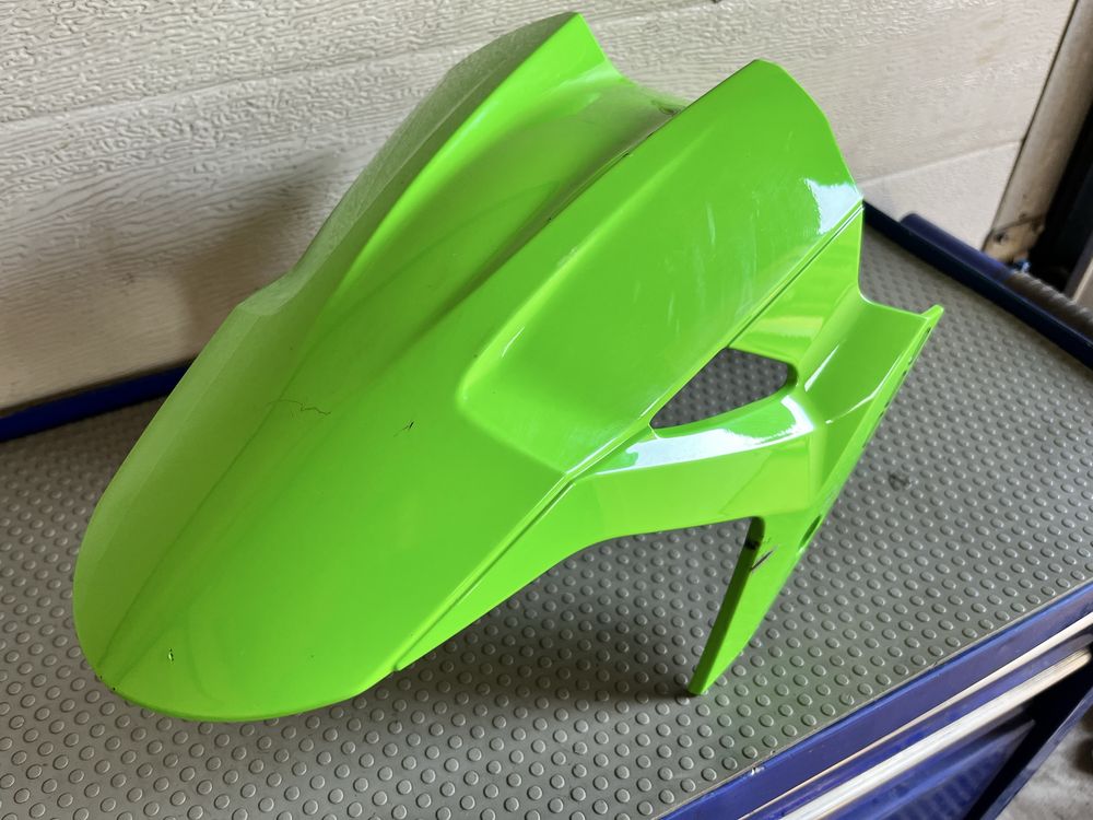 Błotnik przedni kawasaki ninja 400 125