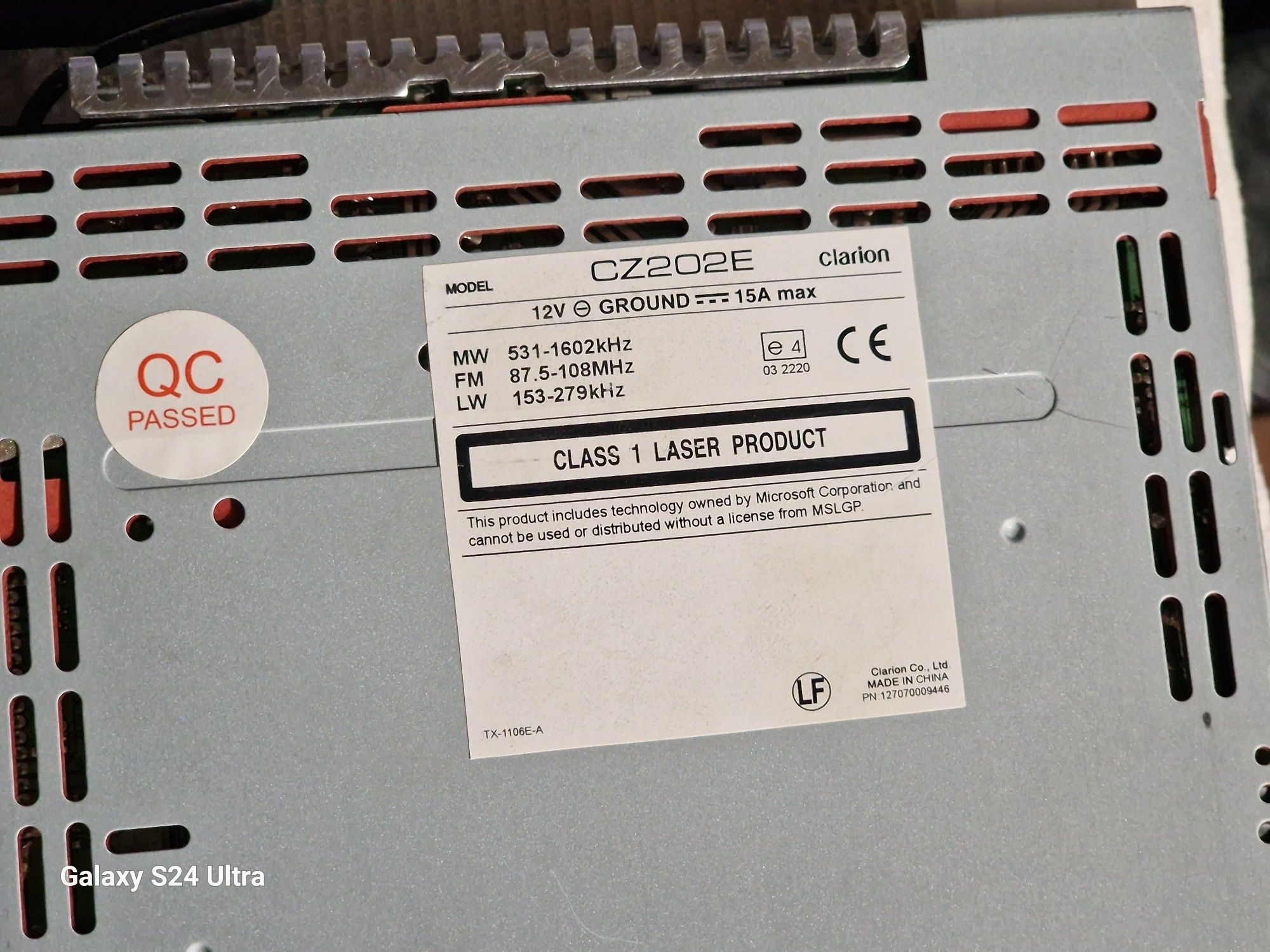 Автомагнітола Clarion CZ202E USB, Bluetooth.